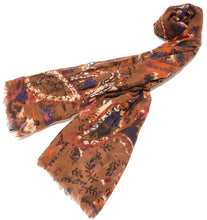 Cargar imagen en el visor de la galería, Pashmina 100% Lana Fina Estampada con Bordados y Pedreria ref-rflghwt0002