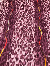 Cargar imagen en el visor de la galería, Pashmina 100% Lana Fina Estampada con Bordados y Pedreria ref-rflghwt0004