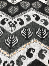 Load image into Gallery viewer, 100% Wool Jacquard Embellished Pashmina Shawl ref-rflghwj0006