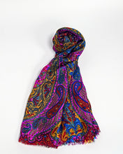 Cargar imagen en el visor de la galería, Fuchsia paisley silk scarf, hand printed, by Roche Foulards

